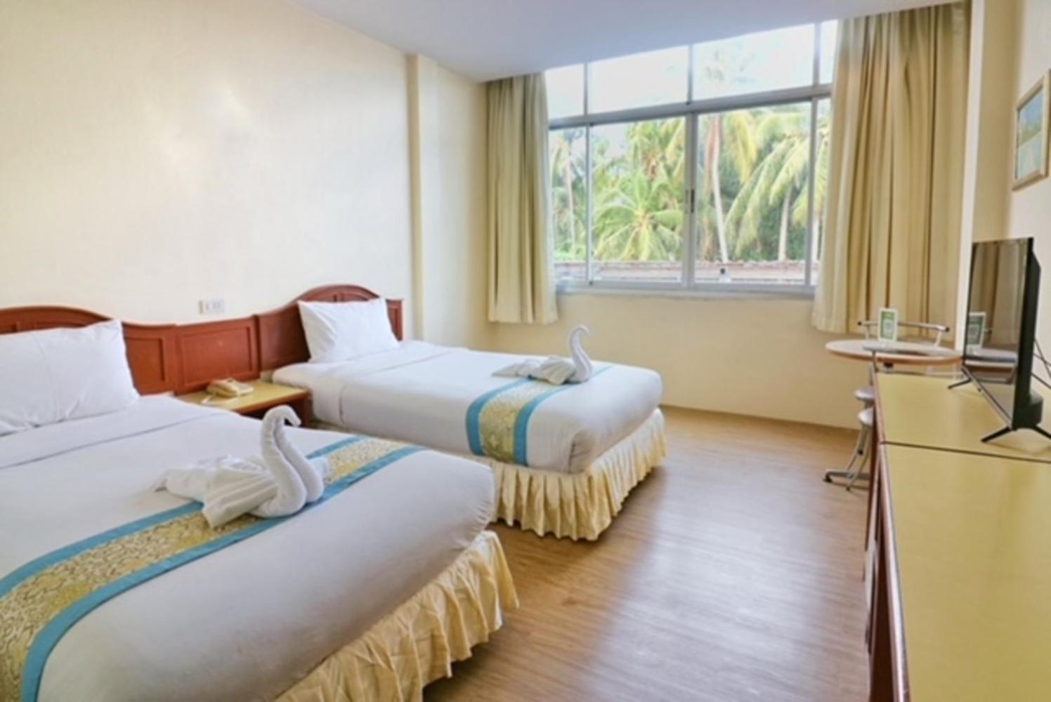 Chumphon Gardens Hotel Екстер'єр фото