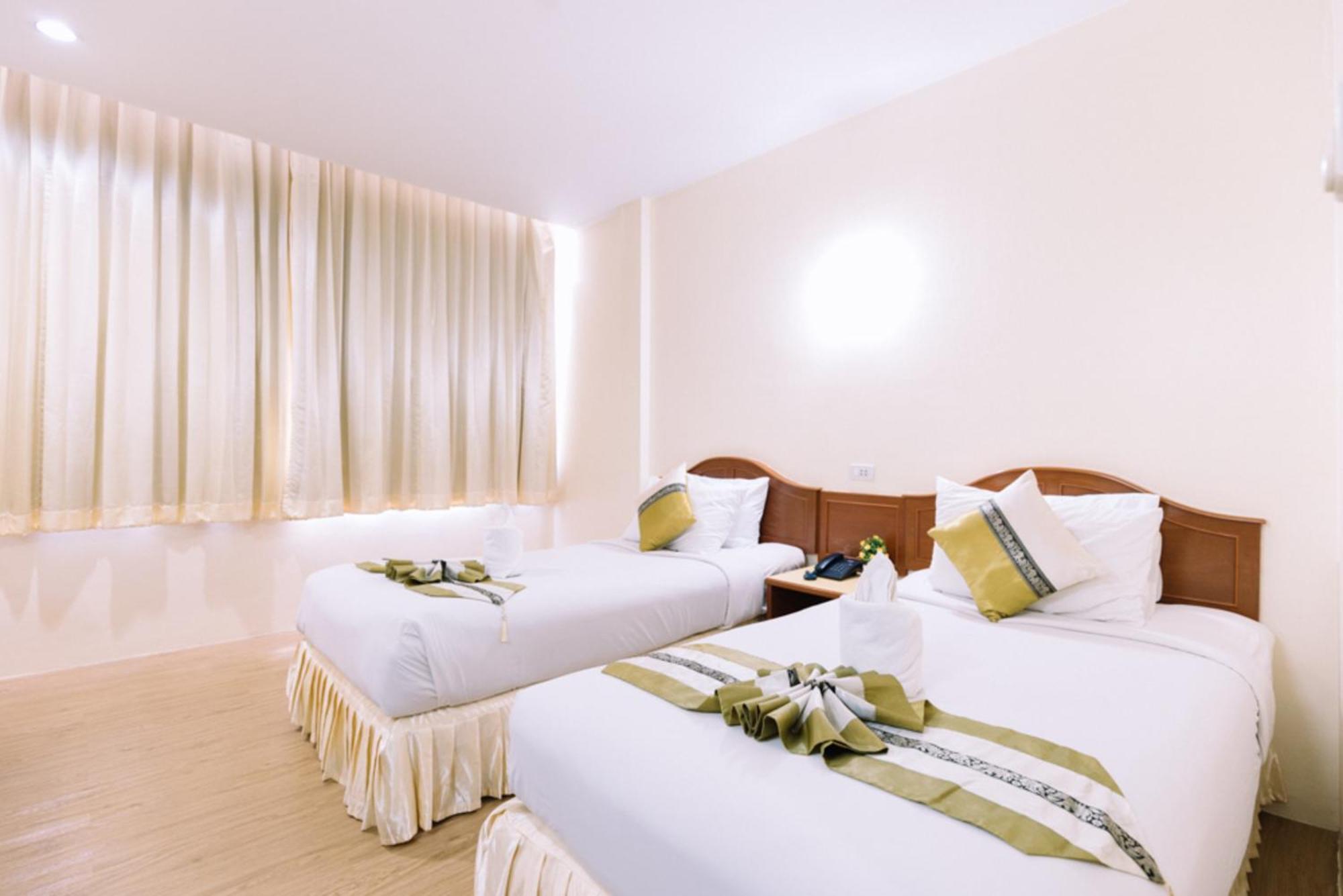 Chumphon Gardens Hotel Екстер'єр фото