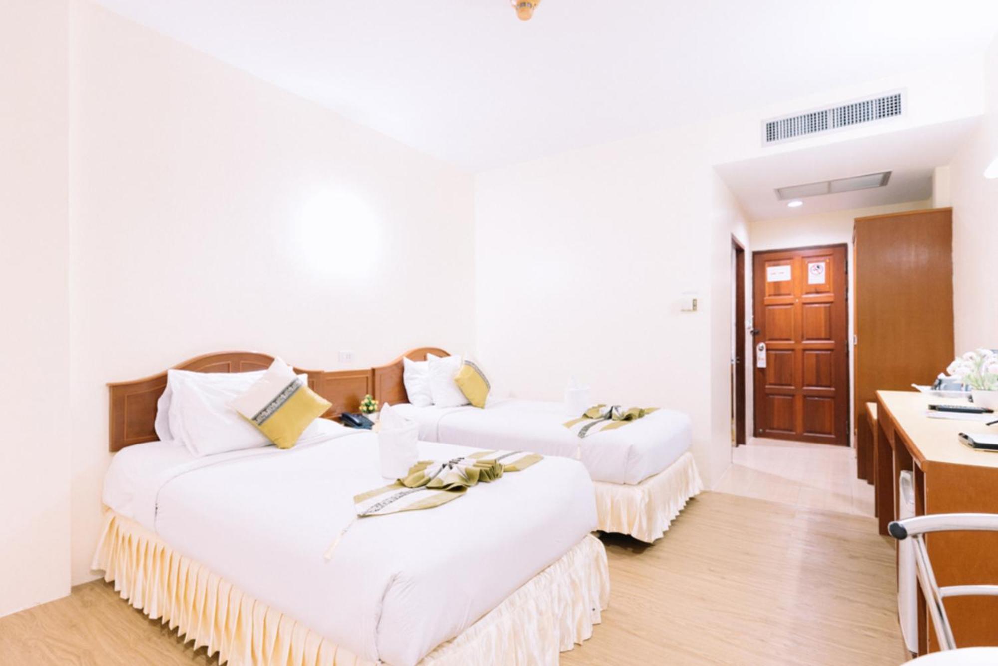 Chumphon Gardens Hotel Екстер'єр фото