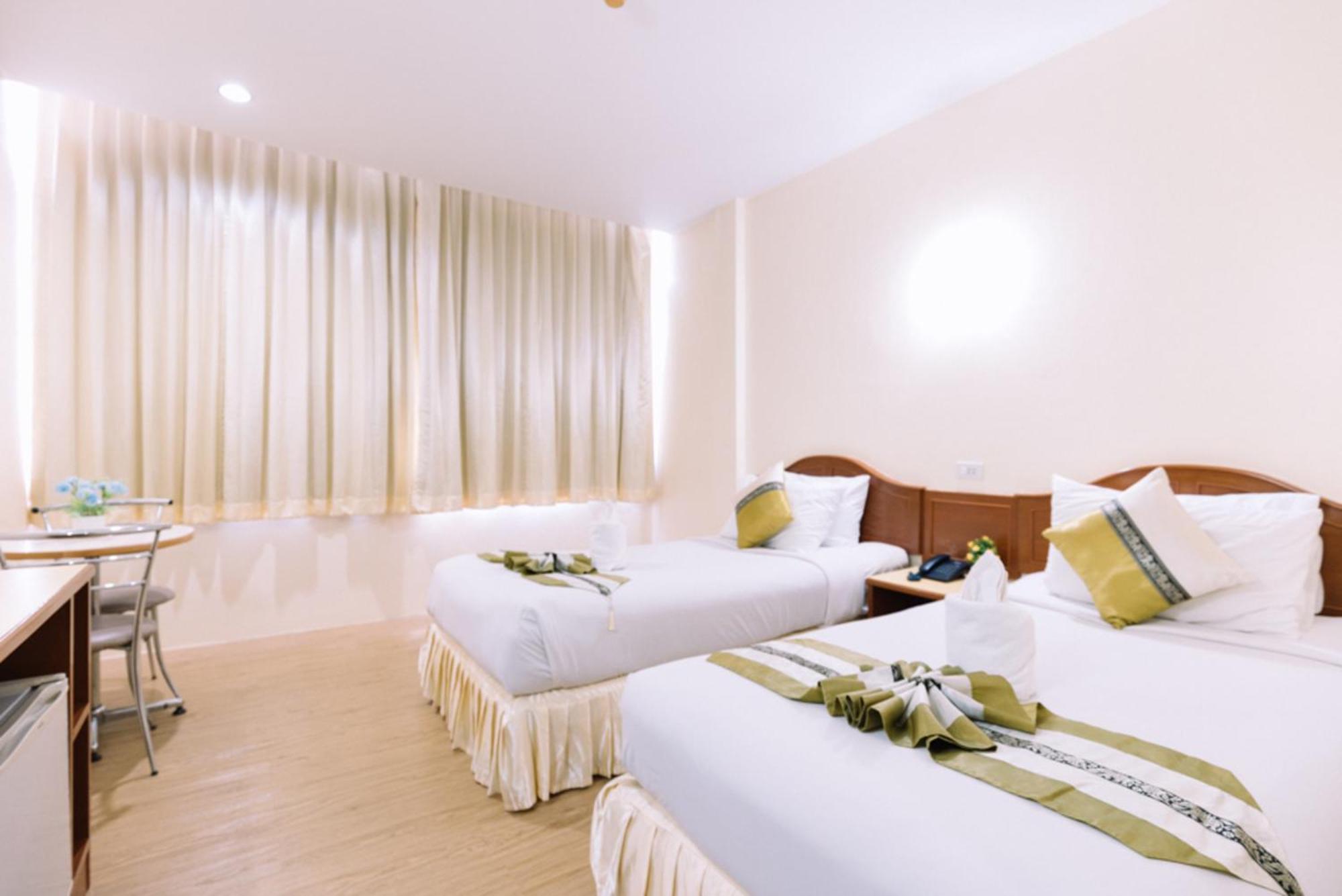 Chumphon Gardens Hotel Екстер'єр фото