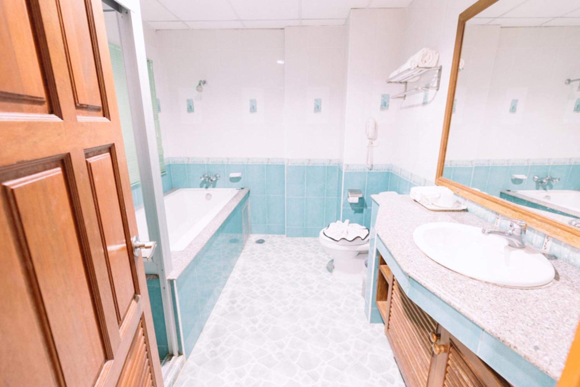 Chumphon Gardens Hotel Екстер'єр фото