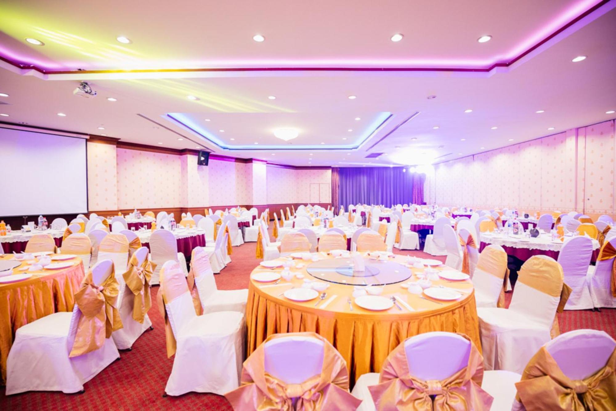 Chumphon Gardens Hotel Екстер'єр фото