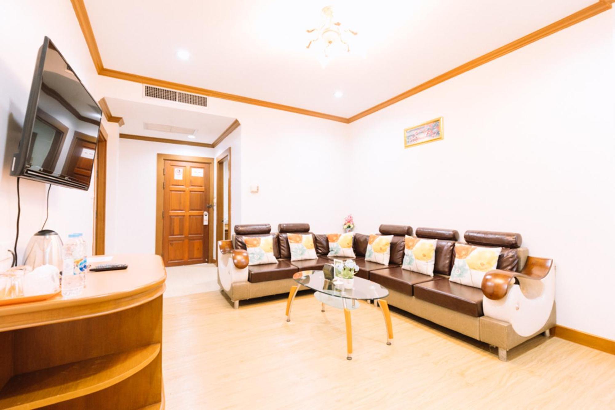 Chumphon Gardens Hotel Екстер'єр фото