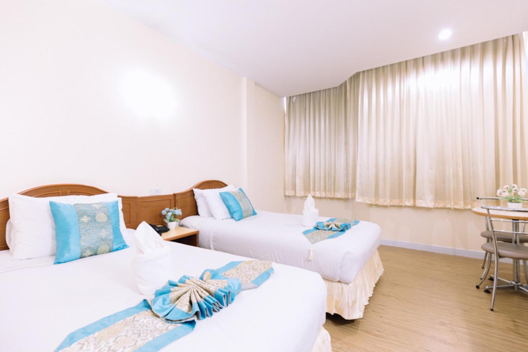 Chumphon Gardens Hotel Екстер'єр фото