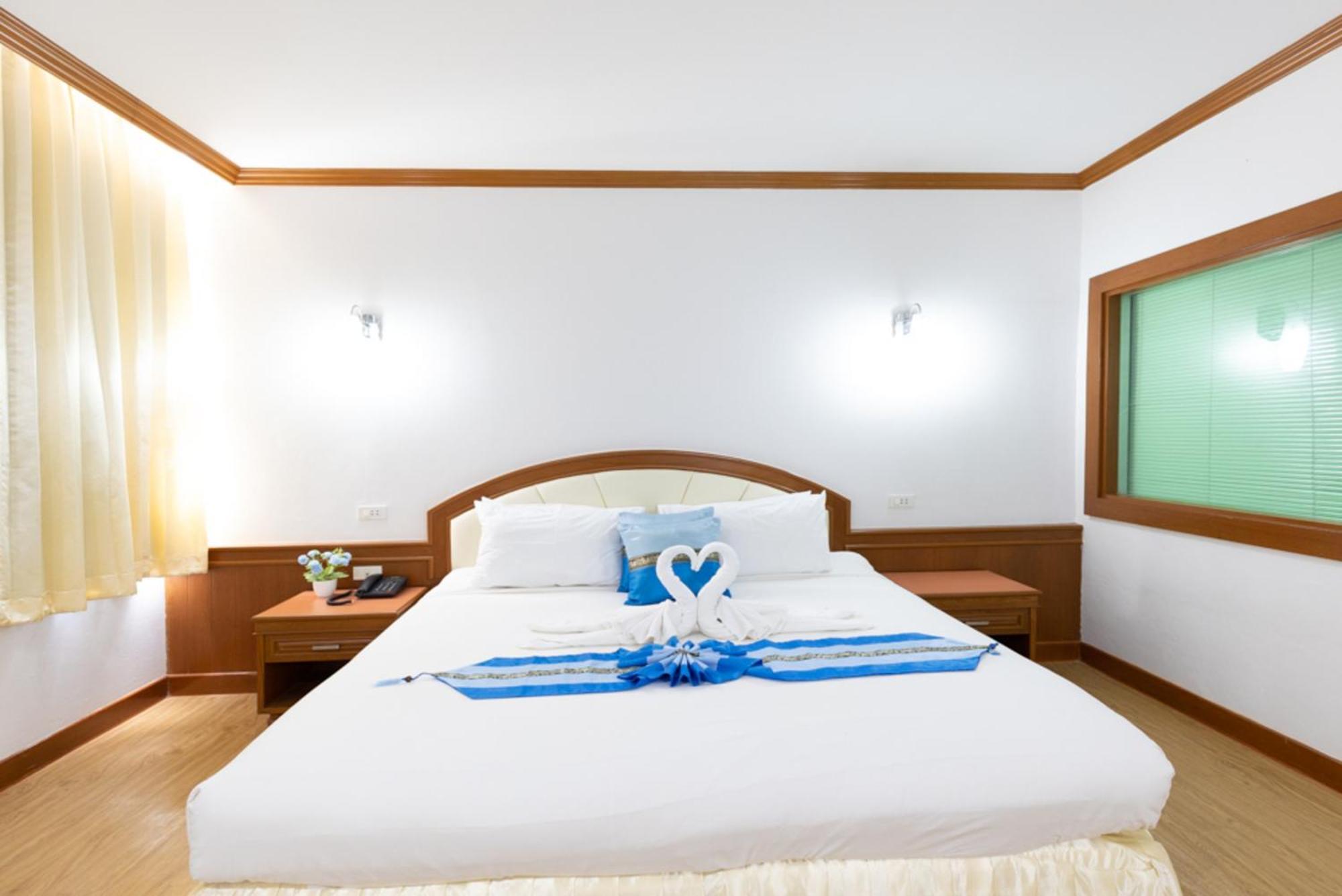 Chumphon Gardens Hotel Екстер'єр фото