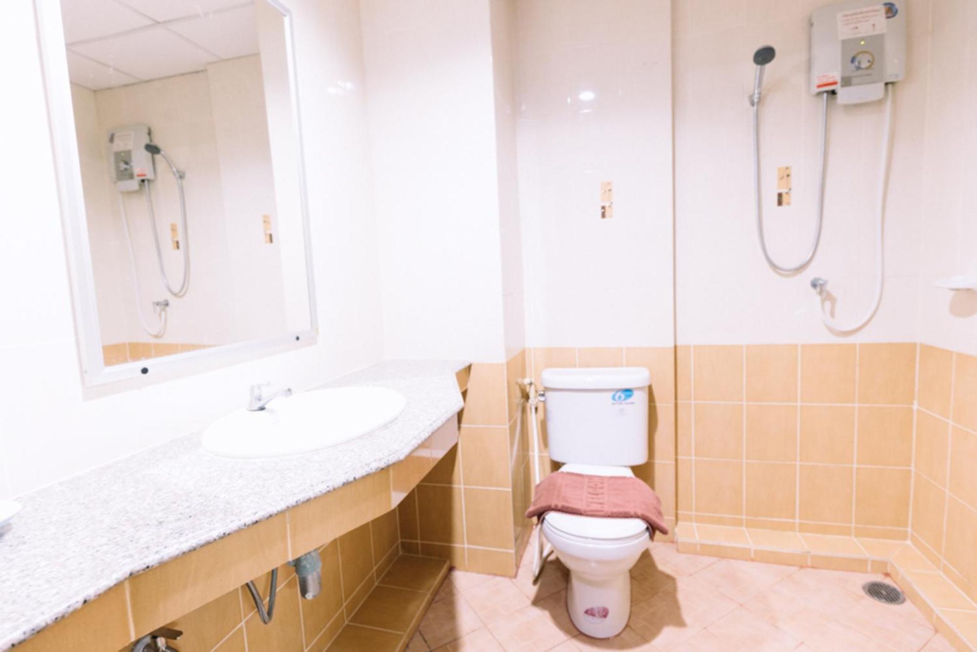 Chumphon Gardens Hotel Екстер'єр фото