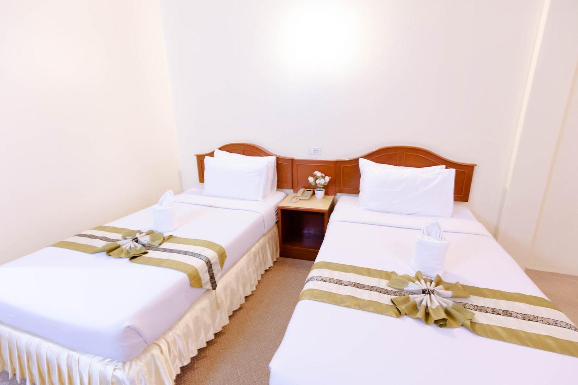 Chumphon Gardens Hotel Екстер'єр фото