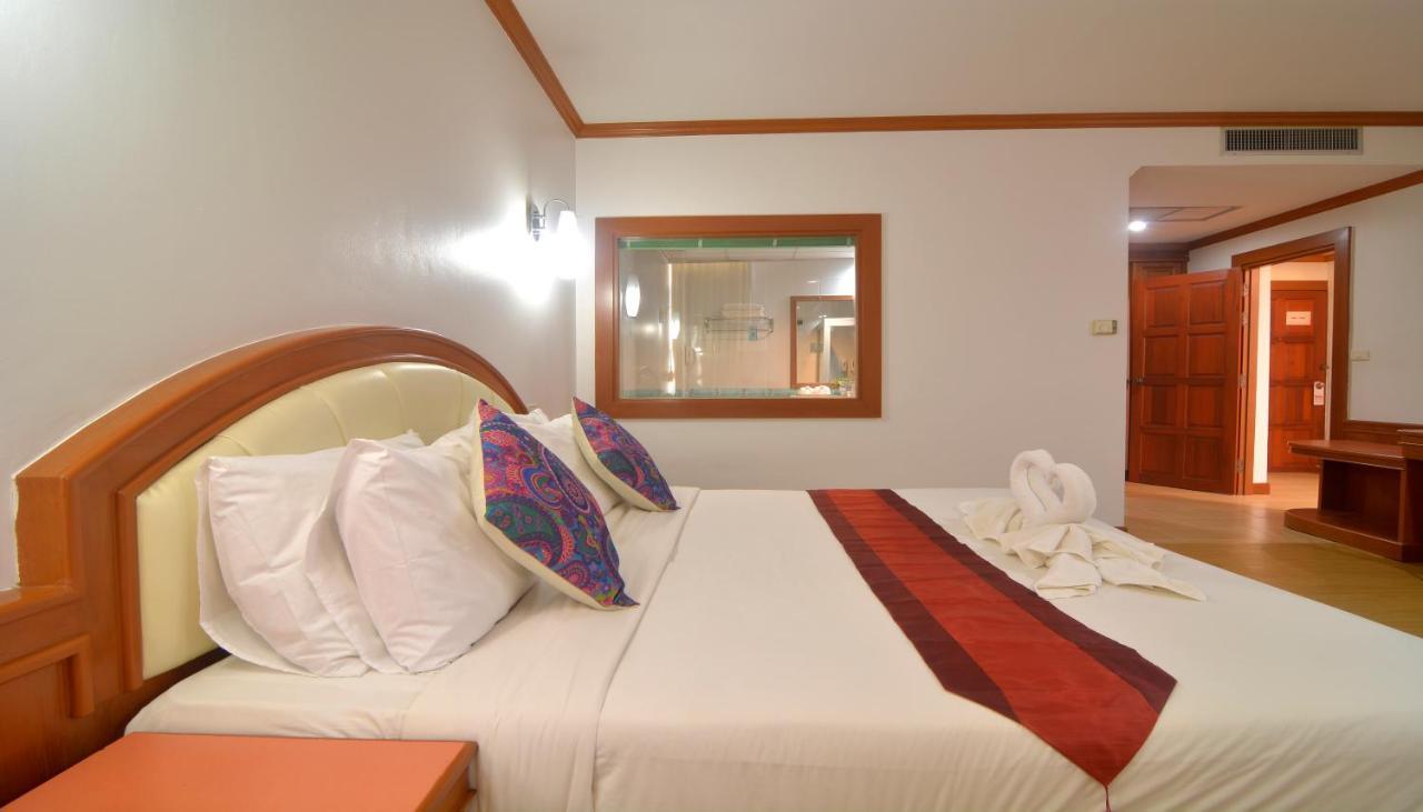 Chumphon Gardens Hotel Екстер'єр фото