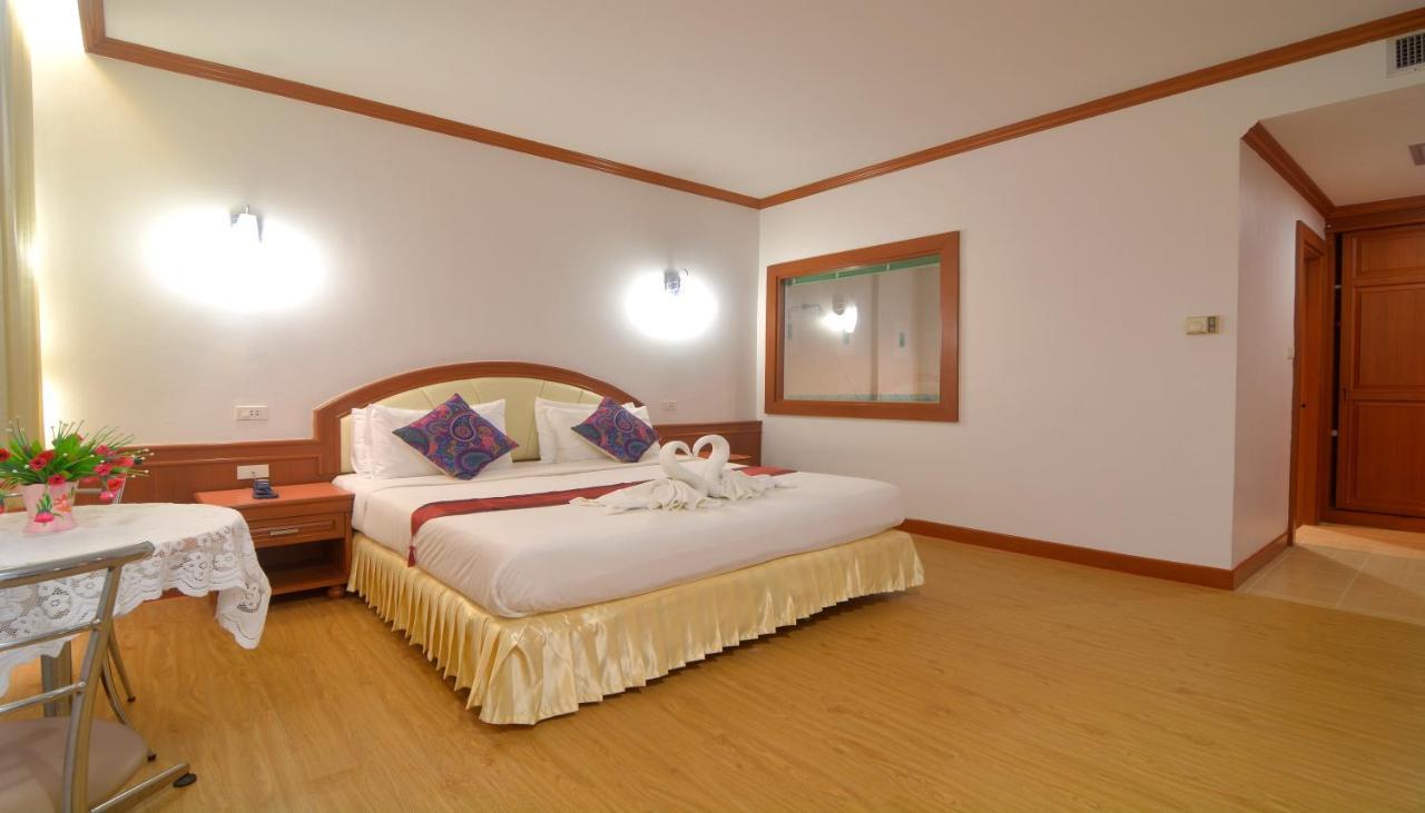 Chumphon Gardens Hotel Екстер'єр фото