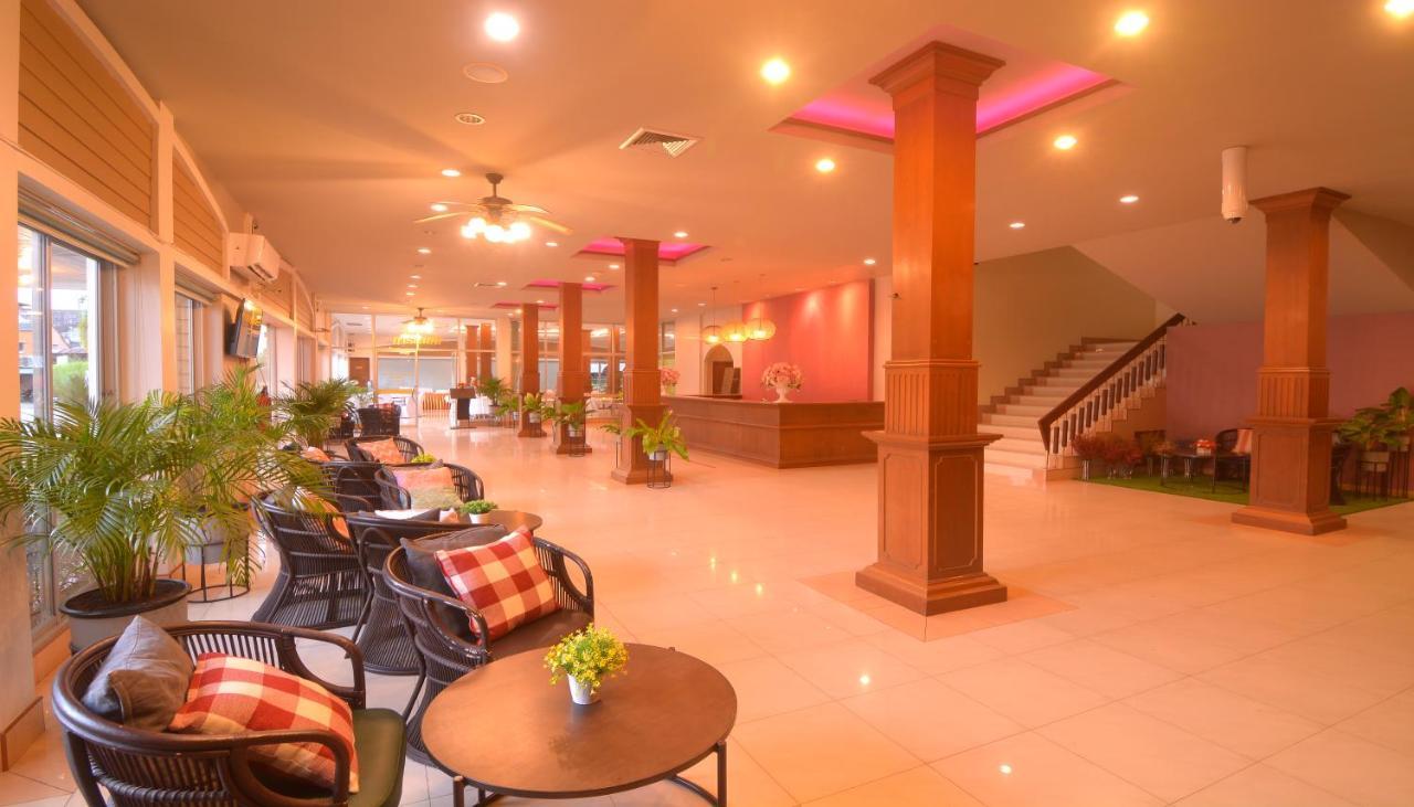 Chumphon Gardens Hotel Екстер'єр фото